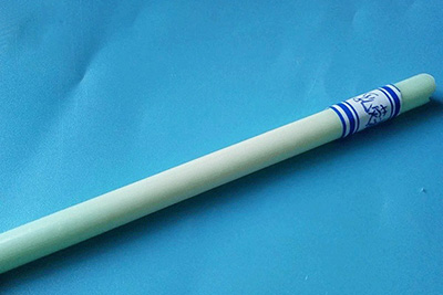 Varilla de vidrio blanco